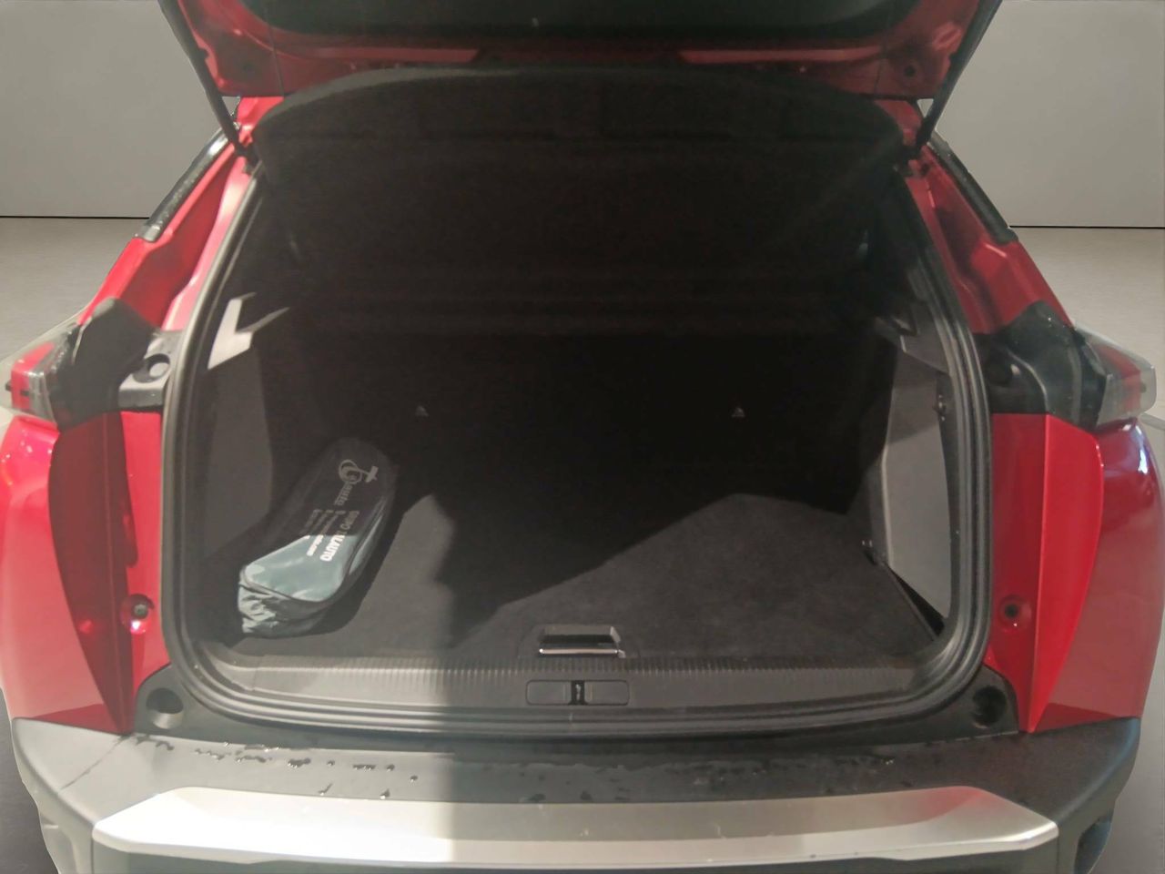 Peugeot 2008   BlueHDI 130 S&S EAT8 GT - Foto 17