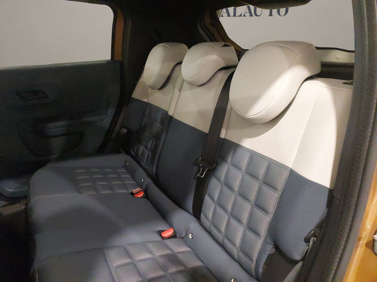 Fiat Grande Panda La Prima MHEV 81kW (110cv) - Foto 12