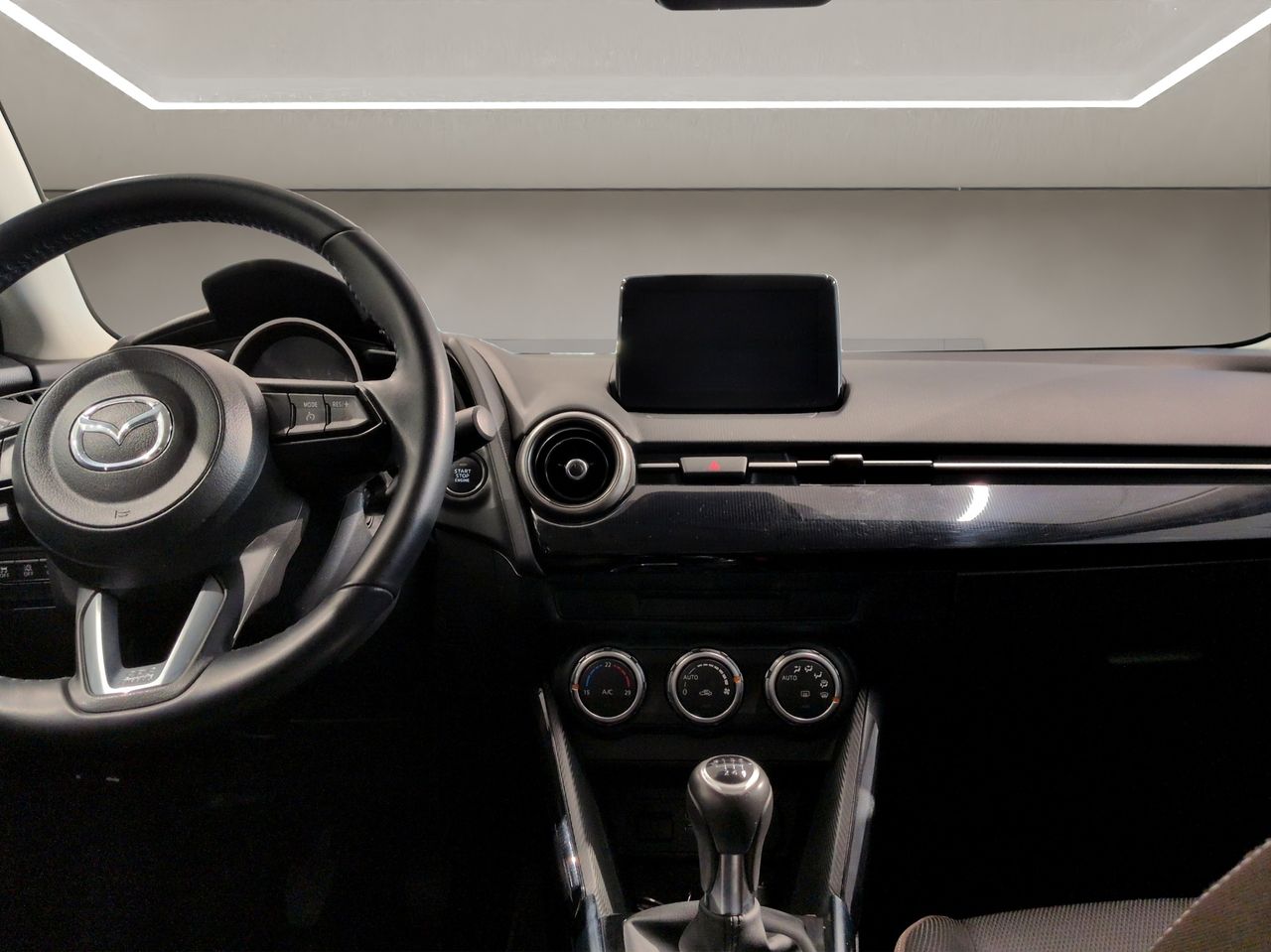 Mazda 2 1.5 GE 66kW (90CV) Black Tech Edition - Foto 16