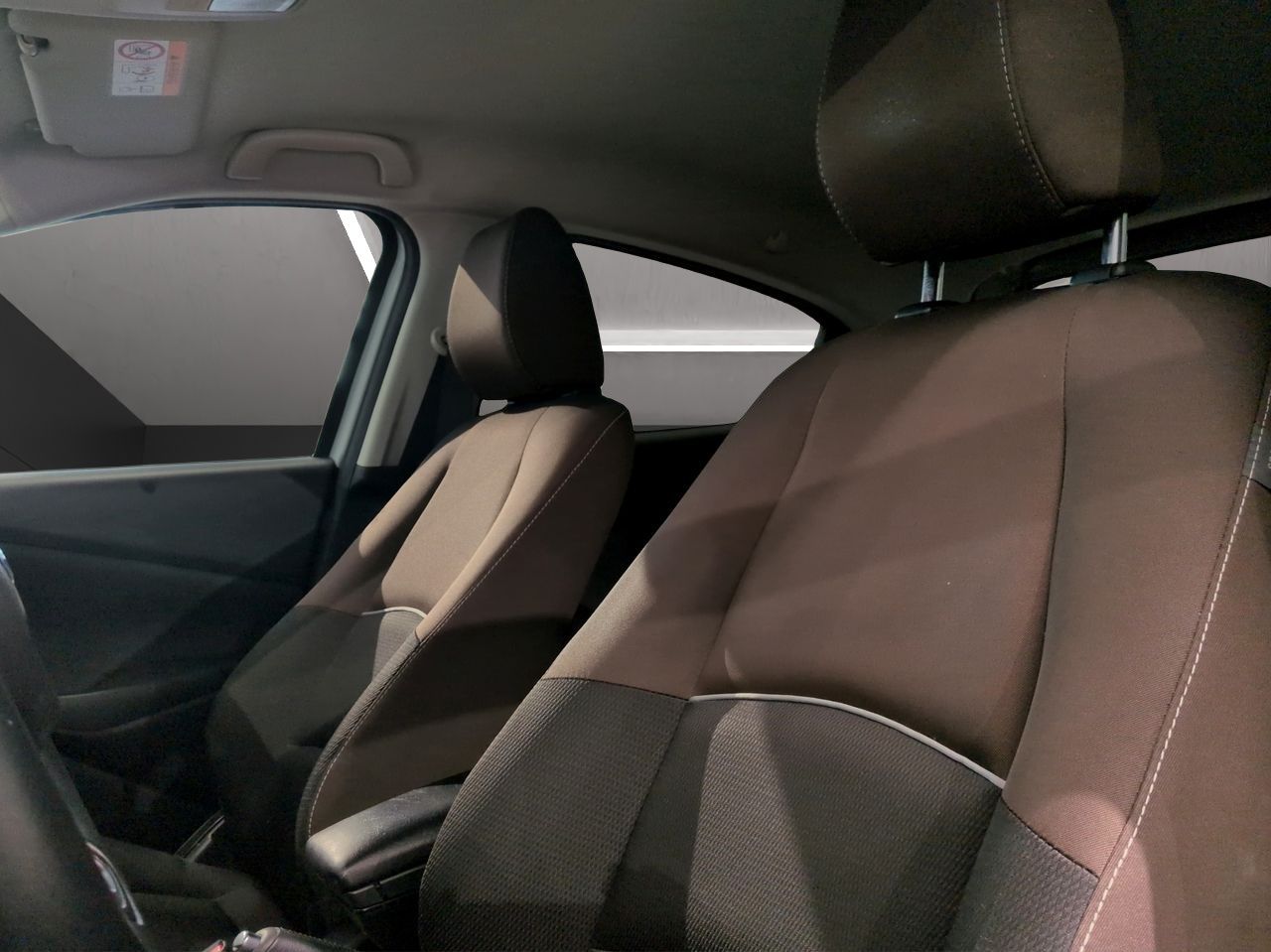 Mazda 2 1.5 GE 66kW (90CV) Black Tech Edition - Foto 11