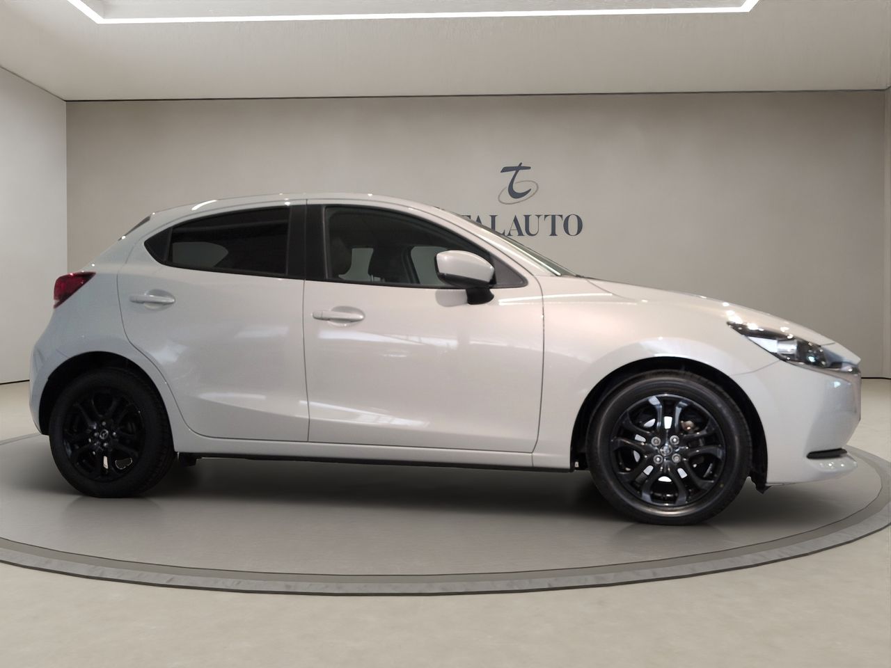 Mazda 2 1.5 GE 66kW (90CV) Black Tech Edition - Foto 5