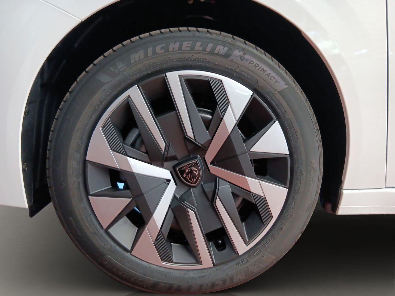 Peugeot 208 Style HYBRID 110 eDCS6 - Foto 13