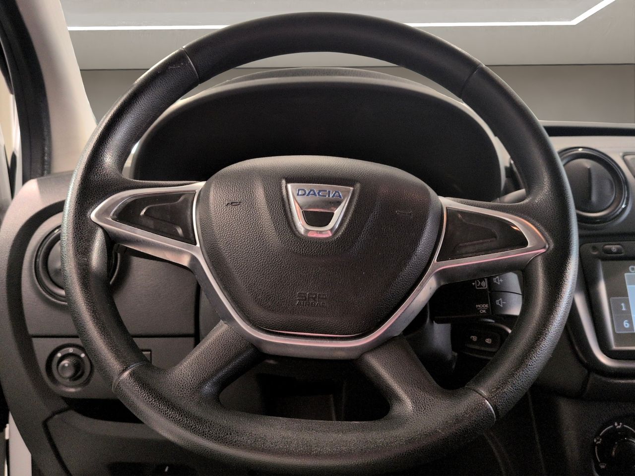 Dacia Dokker Essential 1.6 75kW (100CV) GLP -18 - Foto 17