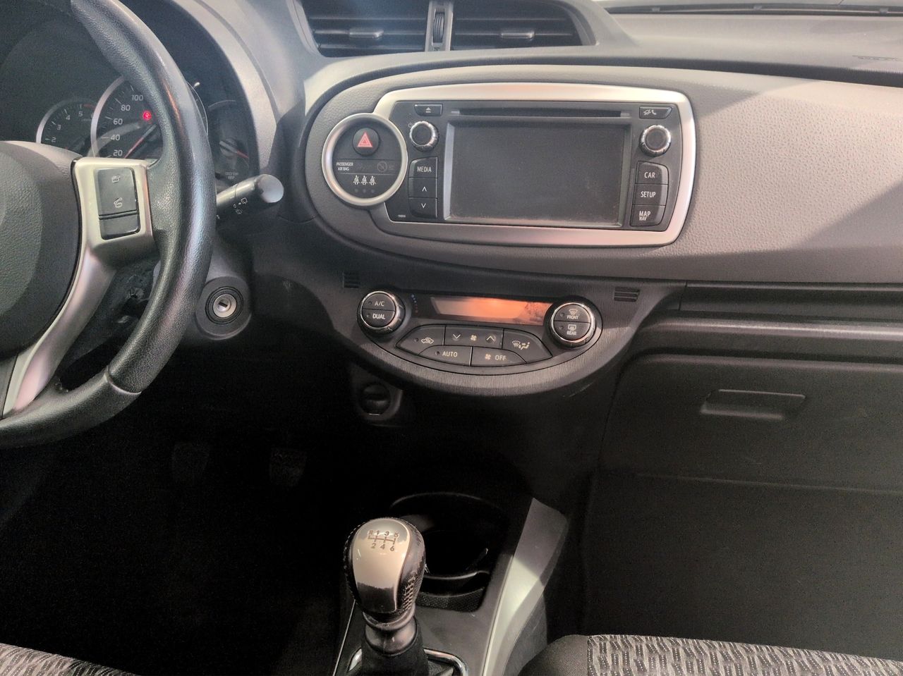 Toyota Yaris 90D ACTIVE - Foto 16