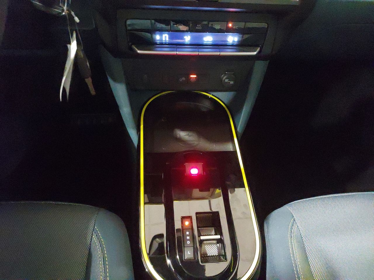 Fiat Grande Panda La Prima MHEV 81kW (110cv) - Foto 17