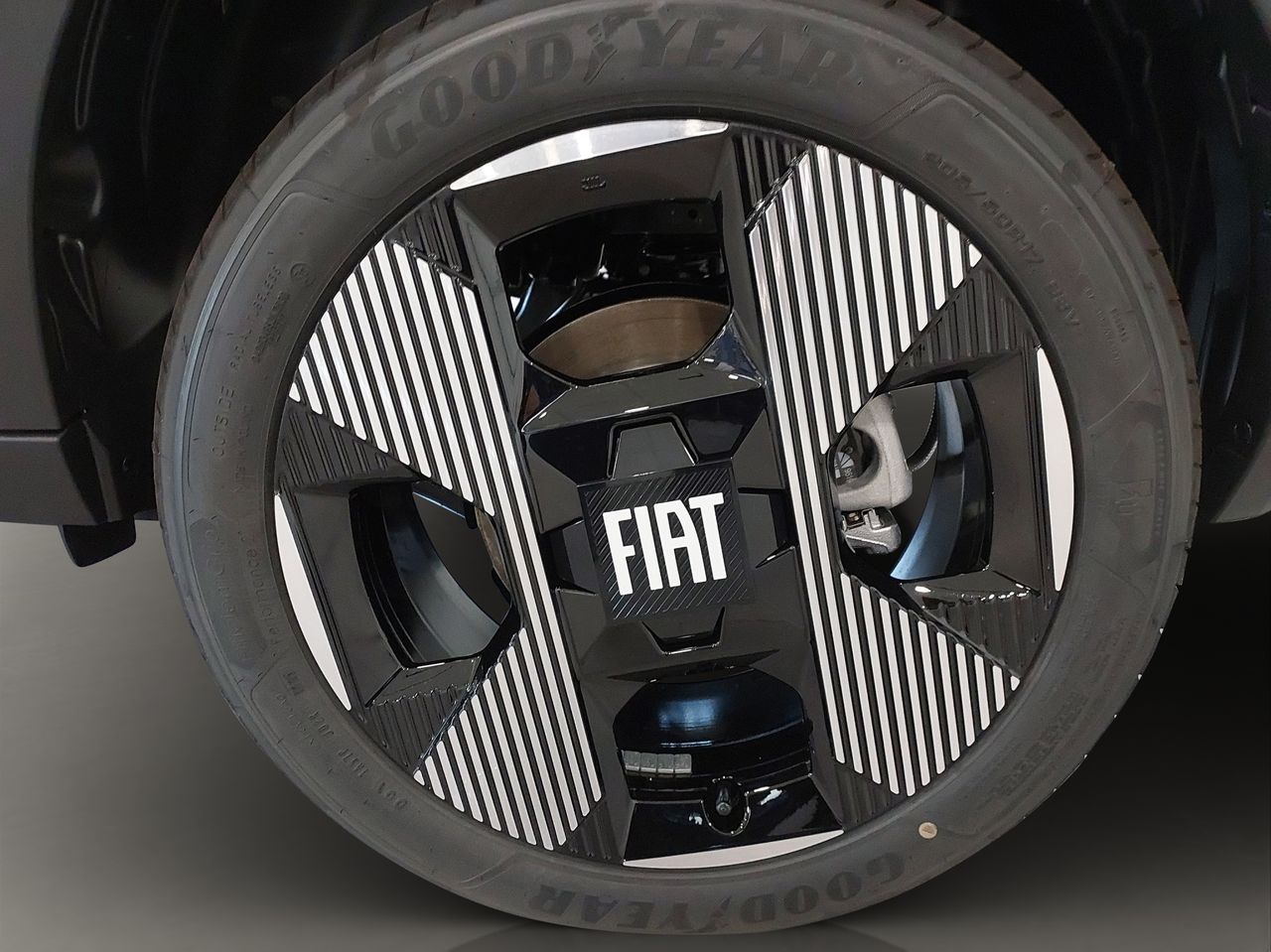 Fiat Grande Panda La prima 44kwh 87kw (118cv) - Foto 13