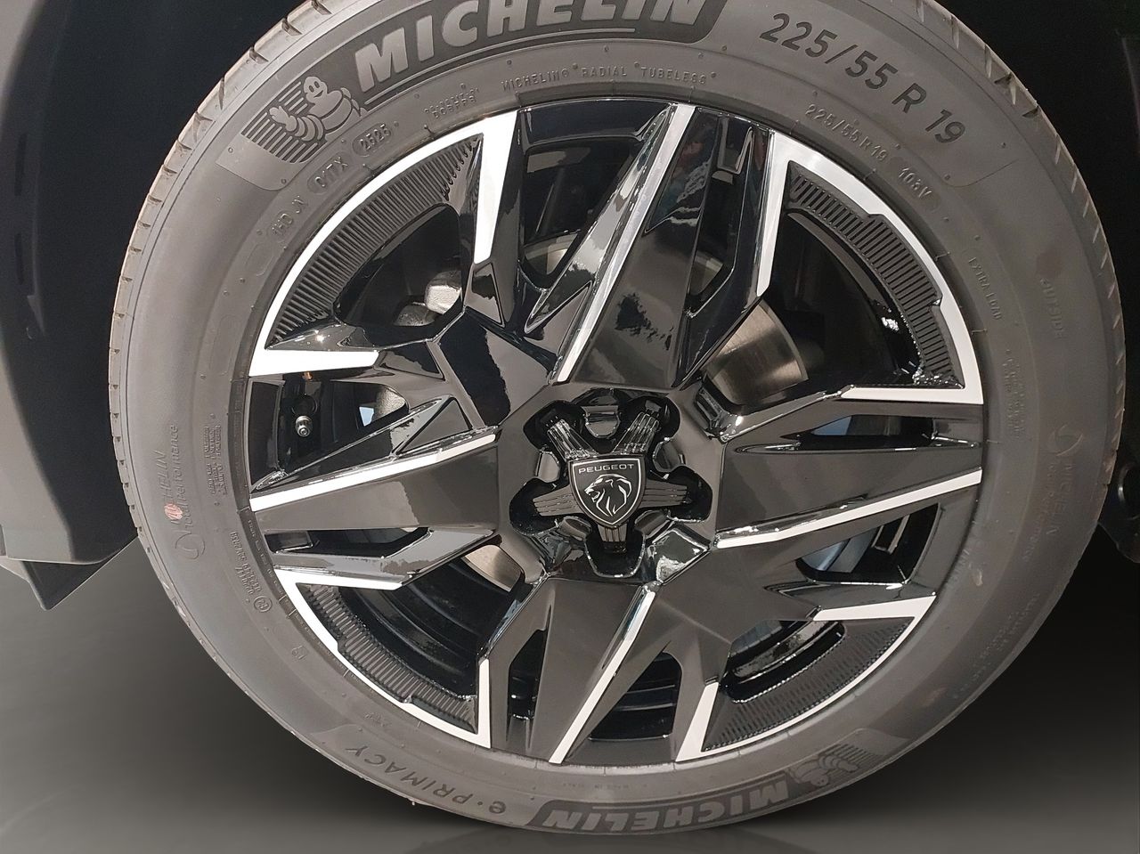 Peugeot 5008 1.2 107KW GT eDCS6 - Foto 13