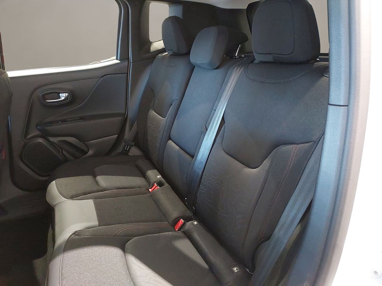 Jeep Renegade 4xe Trailhawk 1.3 PHEV 240hp AT EAWD - Foto 12