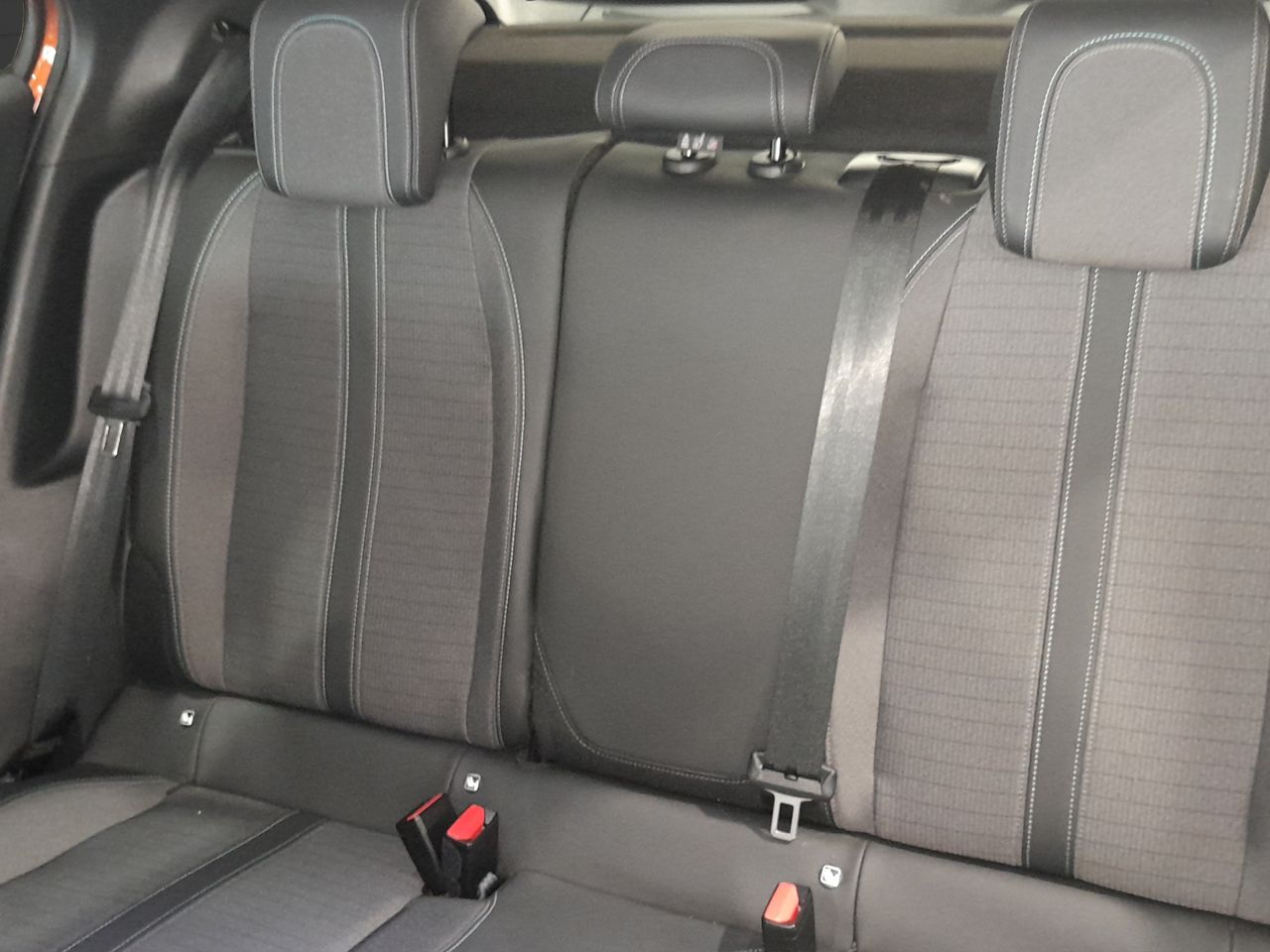 Peugeot 2008 Allure Pack BlueHDI 81kW (110CV) - Foto 12