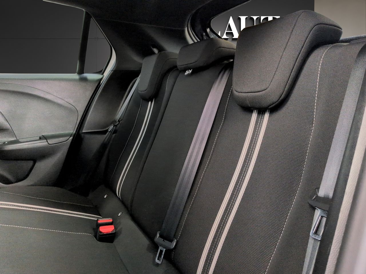 Opel Corsa 1.2T XHL 74kW (100CV) GS - Foto 12