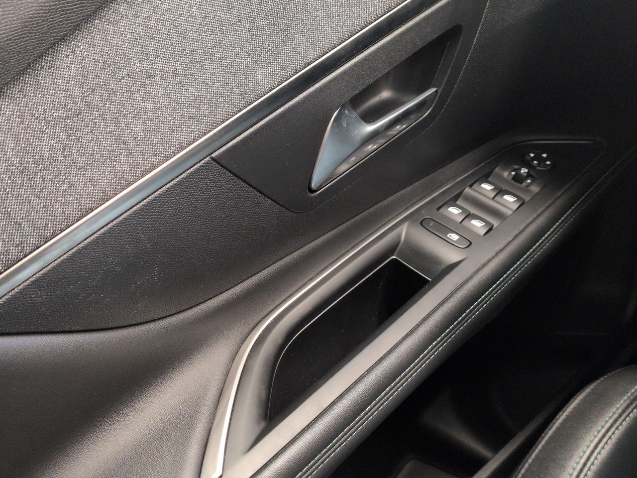 Peugeot 3008 1.5 BlueHDi 96kW S&S Allure Pack EAT8 - Foto 16