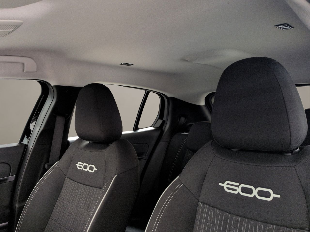 Fiat 600 600 MHEV 1.2 106kW (145CV) DDCT - Foto 13