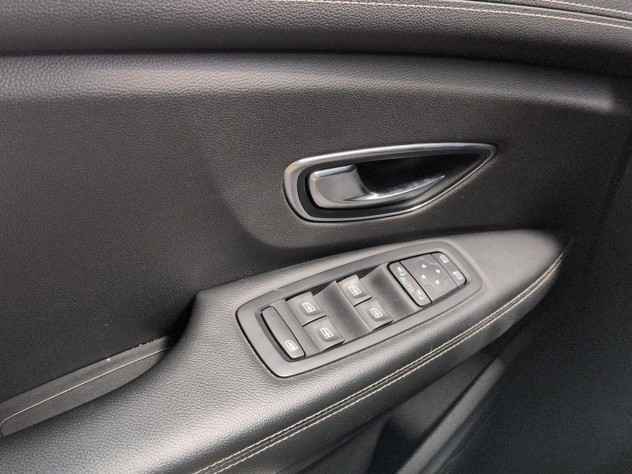 Renault Grand Scénic Zen dCi 81kW (110CV) EDC - Foto 16