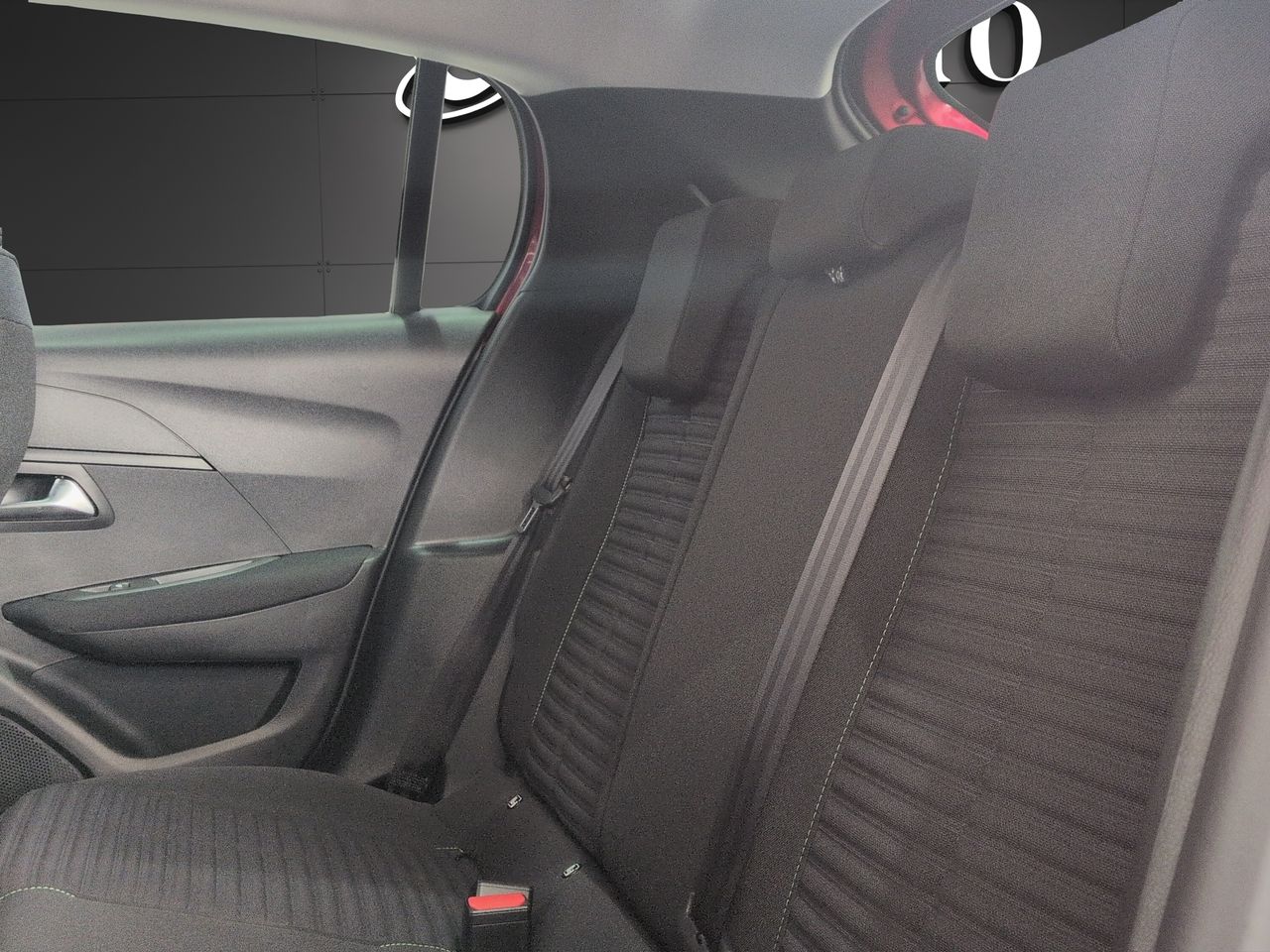 Peugeot 208 Active Puretech 100 - Foto 12