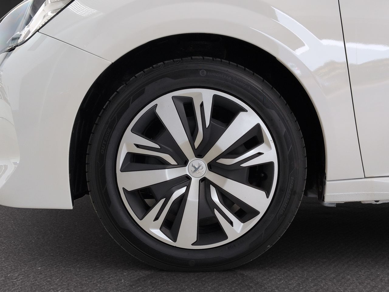 Peugeot 208 PureTech 55kW (75CV) Active - Foto 9