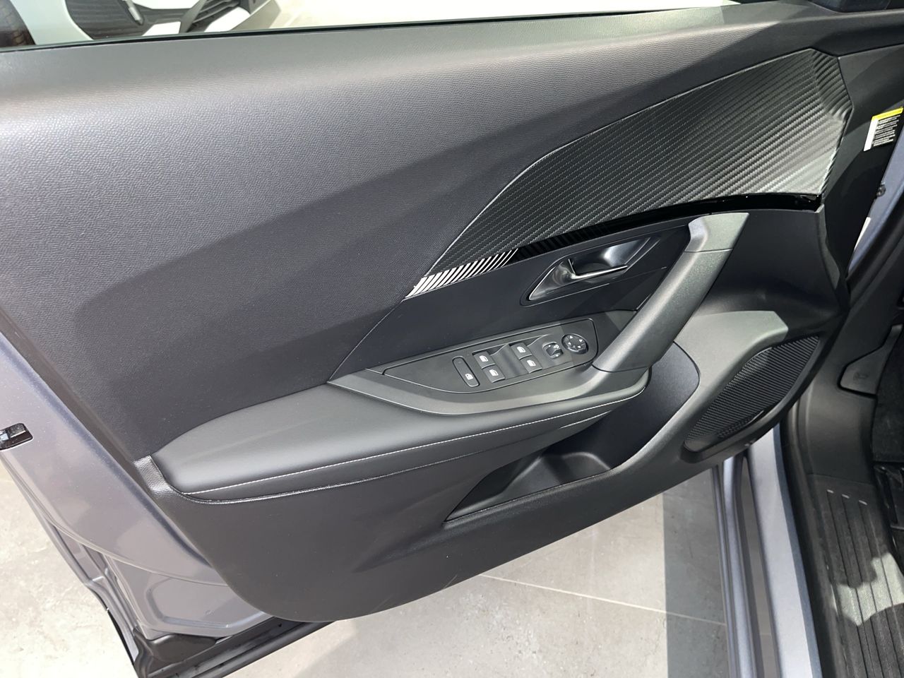 Peugeot 2008 N2008 Allure Hybrid 145 eDCS6 - Foto 16