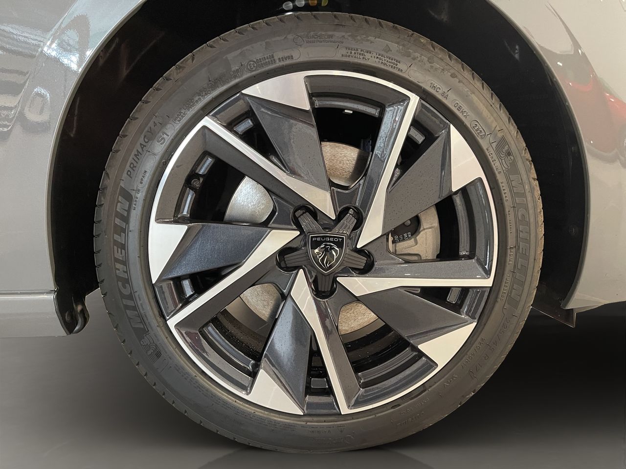 Peugeot 308 5P Allure Hybrid MHEV 136 e-DCS6 - Foto 13