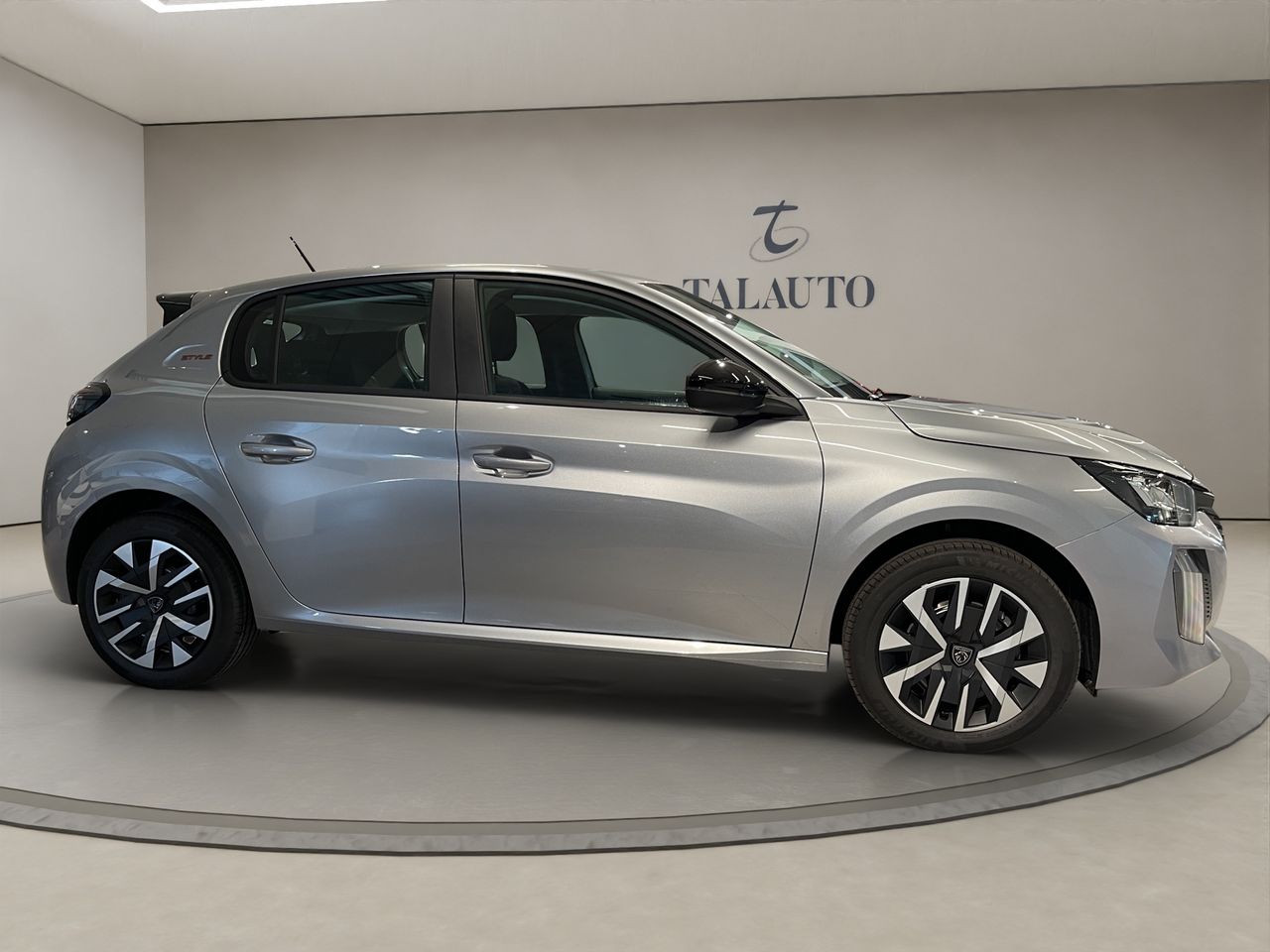 Peugeot 208 Style HYBRID 110 eDCS6 - Foto 6