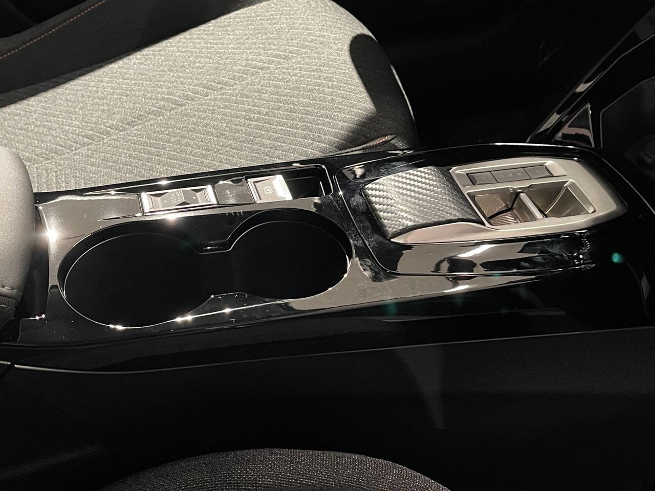 Peugeot 208 Style HYBRID 110 eDCS6 - Foto 15