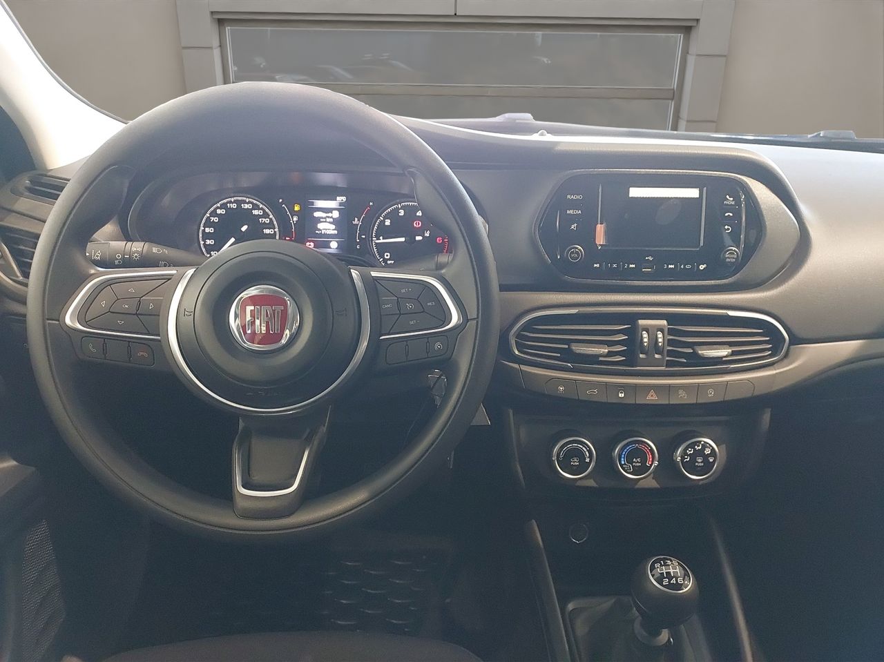 Fiat Tipo Sedán Diésel MT 1.6 95kW (130CV) - Foto 10
