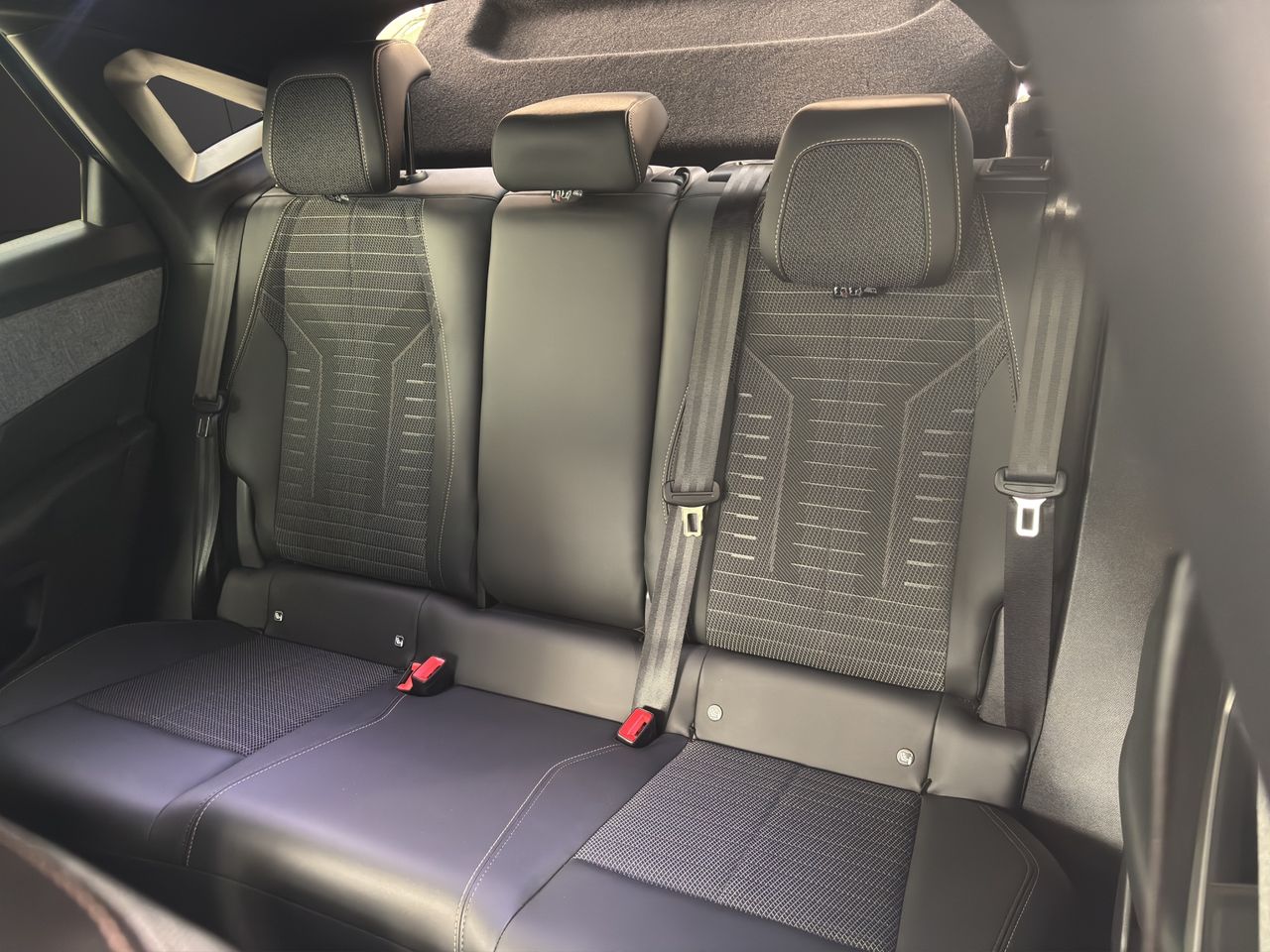 Peugeot 3008 Hybrid 1.2 100KW Allure eDCS6 - Foto 12