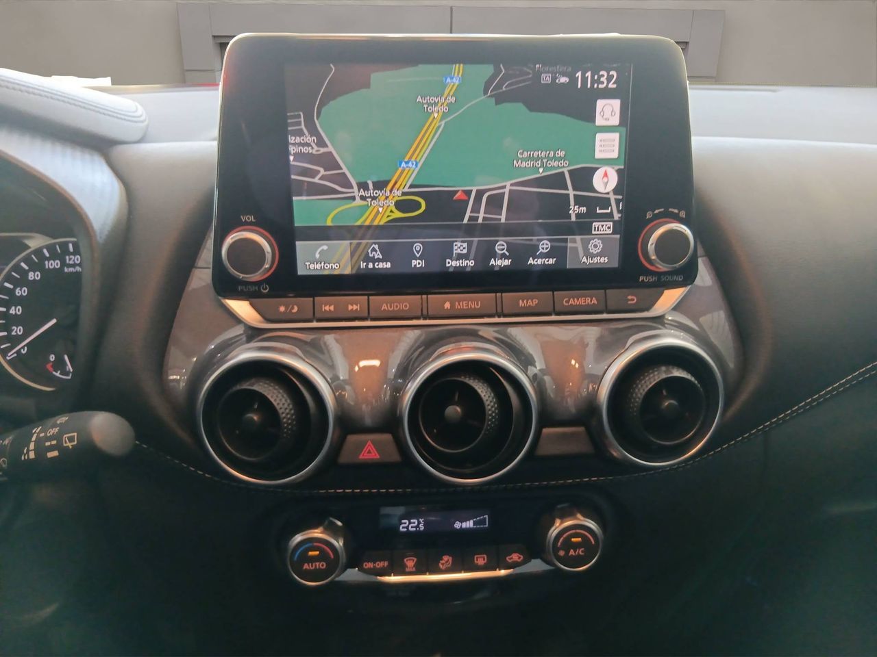 Nissan Juke  DIG-T 84 kW (114 CV) 6M/T Tekna - Foto 13