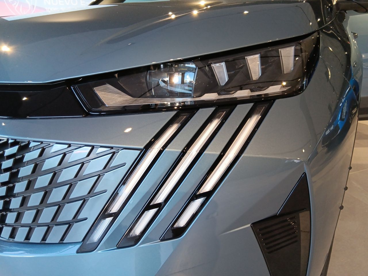 Peugeot 5008 1.2 107KW GT eDCS6 - Foto 18