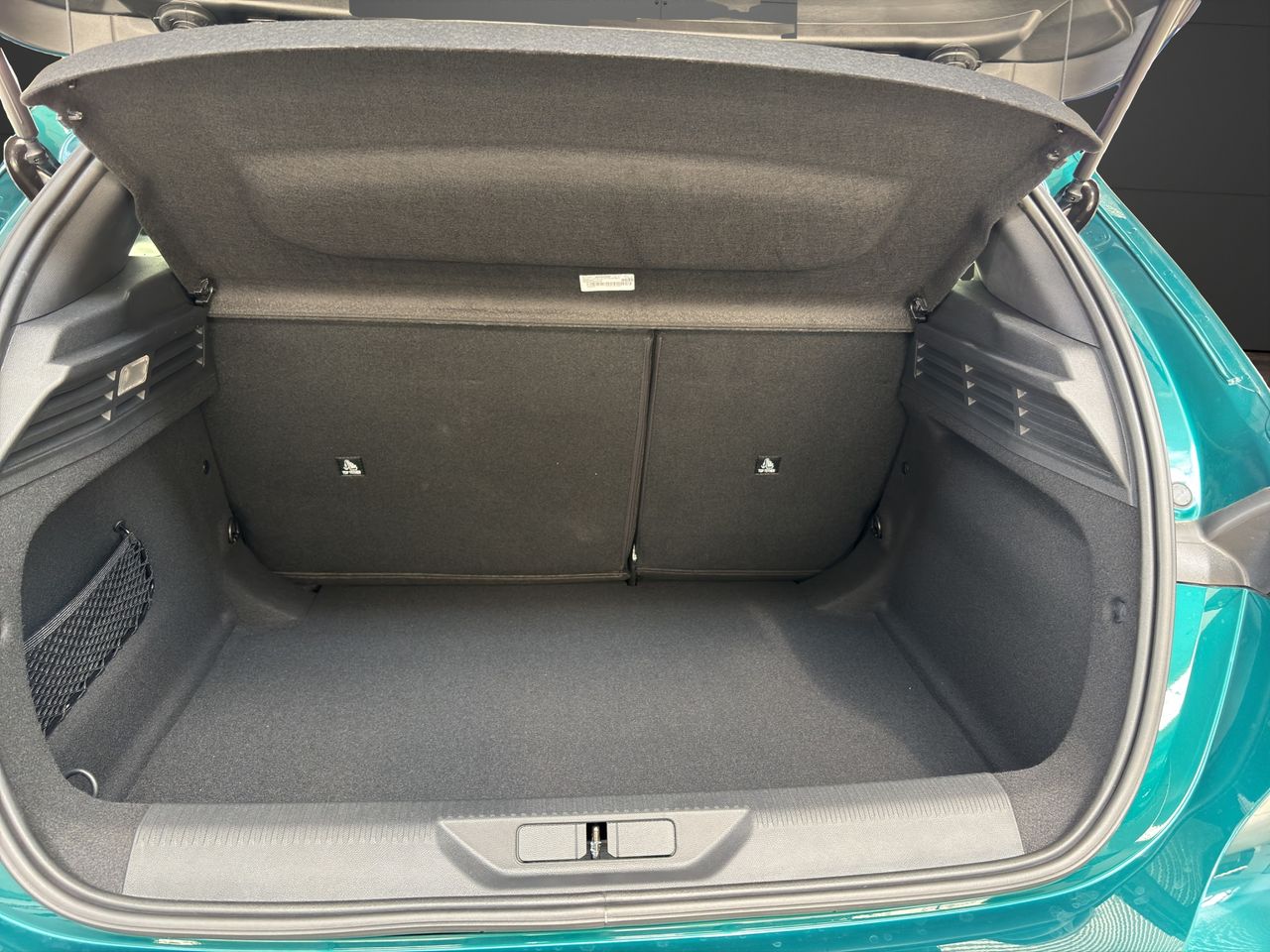 Peugeot 308 5P Allure Hybrid MHEV 145 e-DCS6 - Foto 13