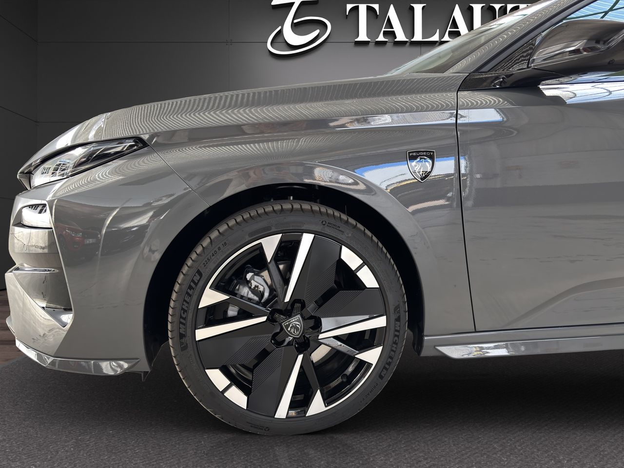 Peugeot 308 5P GT Hybrid MHEV 145 e-DCS6 - Foto 9