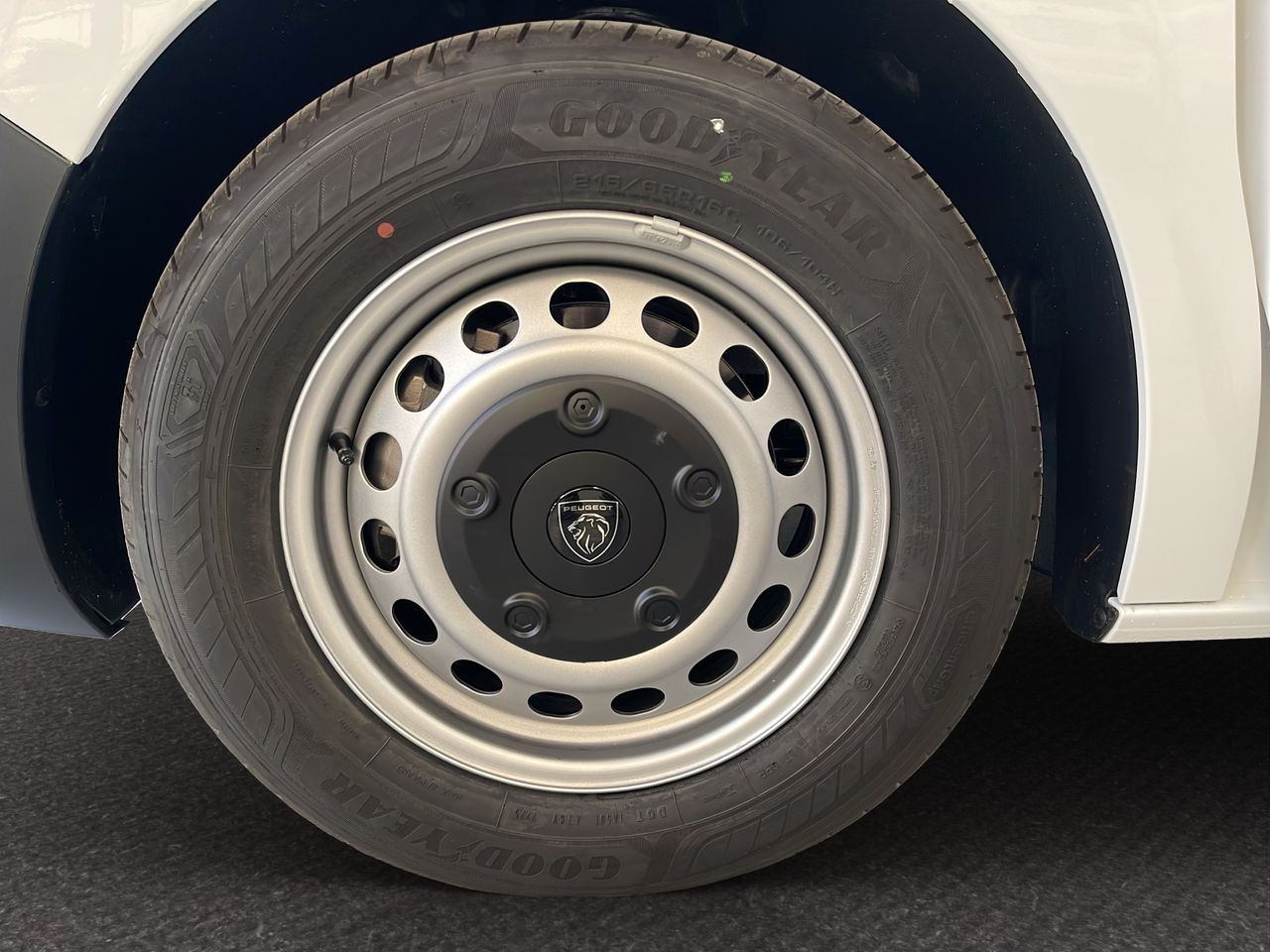 Peugeot Expert  EXPERT Doble Cabína Plegable M Diesel 120cv Manual      - Foto 12