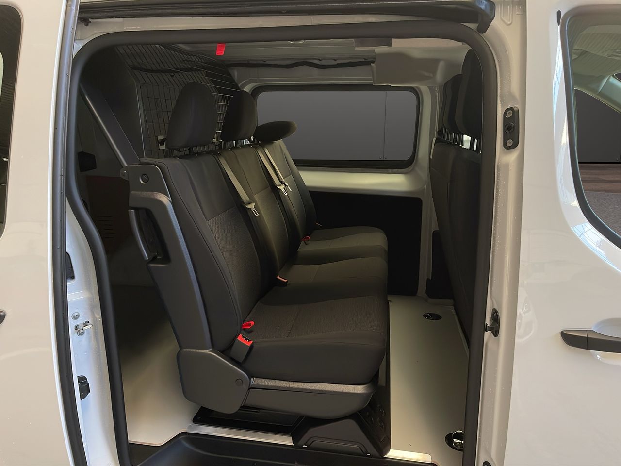 Peugeot Expert  EXPERT Doble Cabína Plegable M Diesel 120cv Manual      - Foto 15