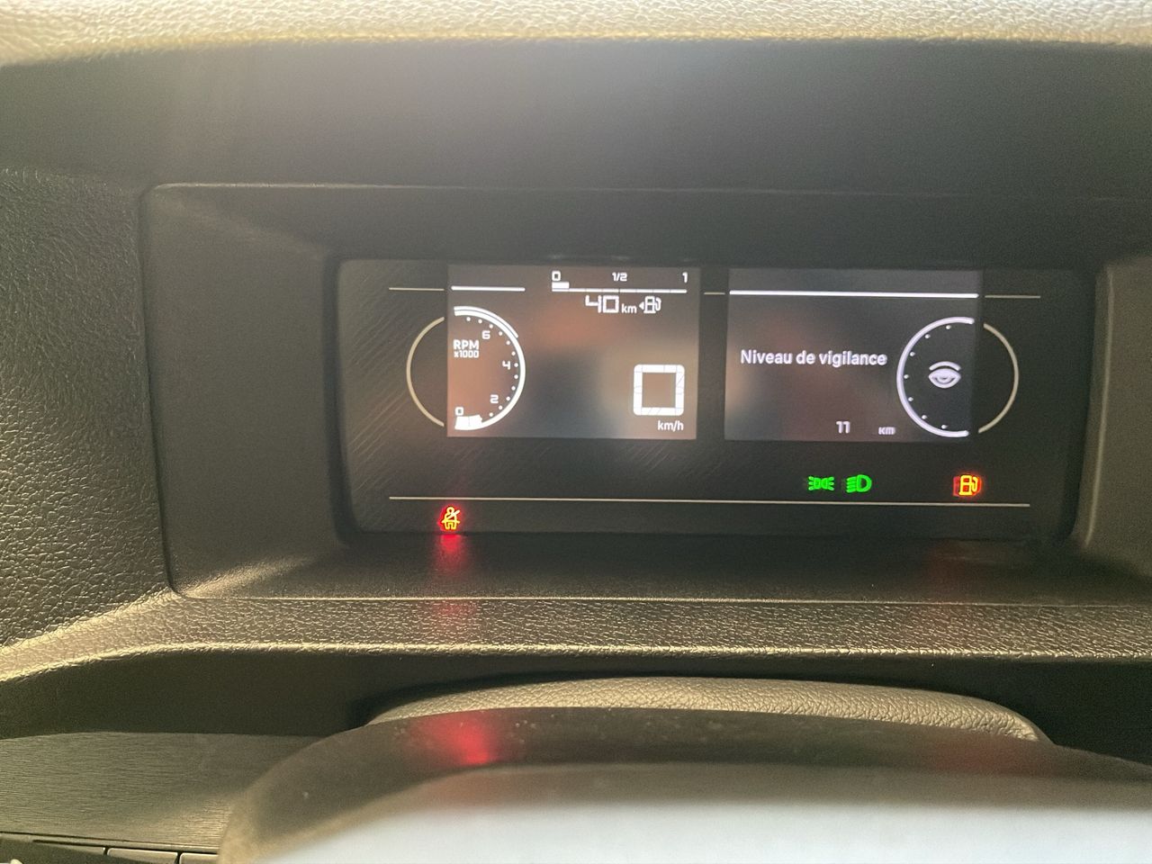 Peugeot Expert  EXPERT Doble Cabína Plegable M Diesel 120cv Manual      - Foto 19