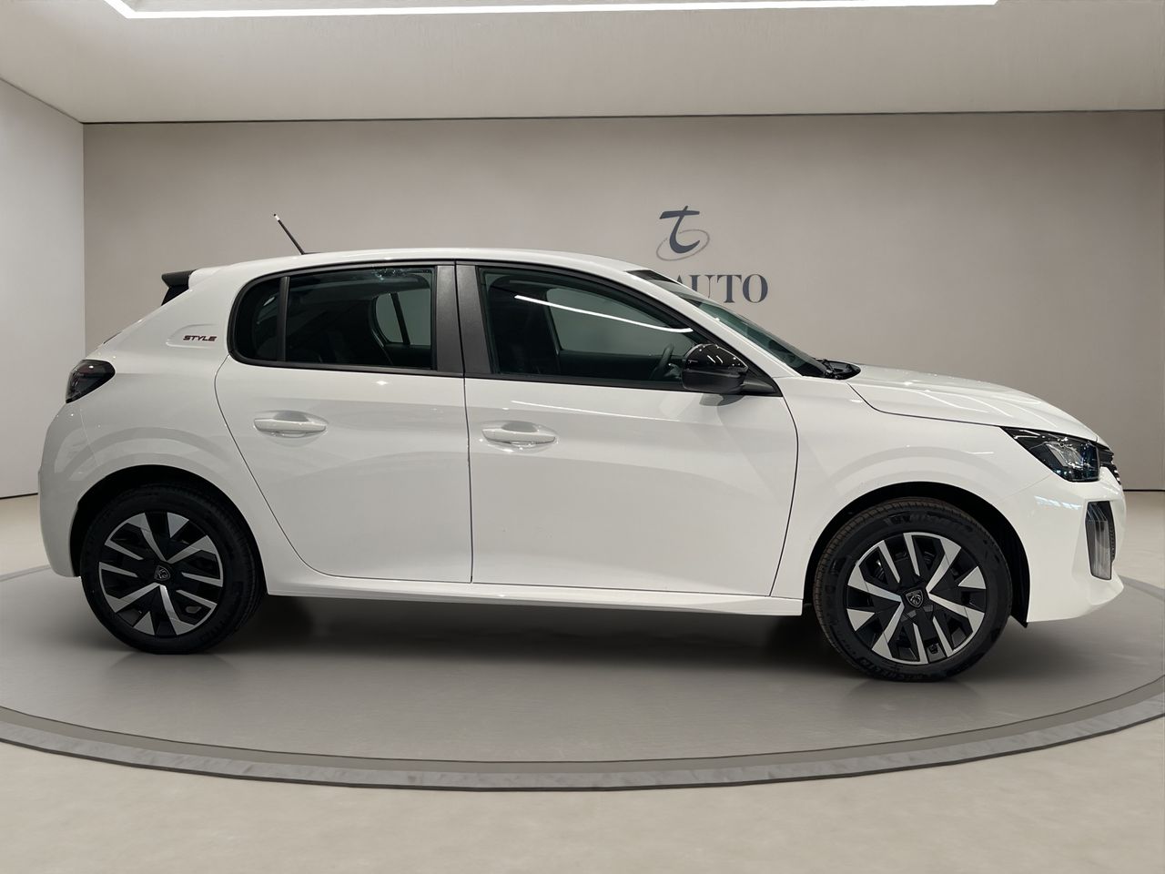 Peugeot e-208 Style Eléctrico 136 (100 Kw) - Foto 6