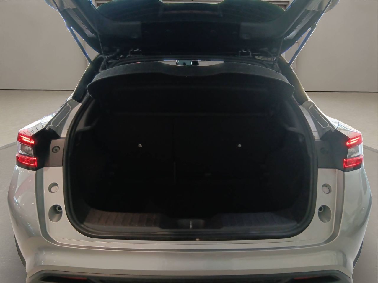 Nissan Juke  DIG-T 84 kW (114 CV) 6M/T Tekna - Foto 7