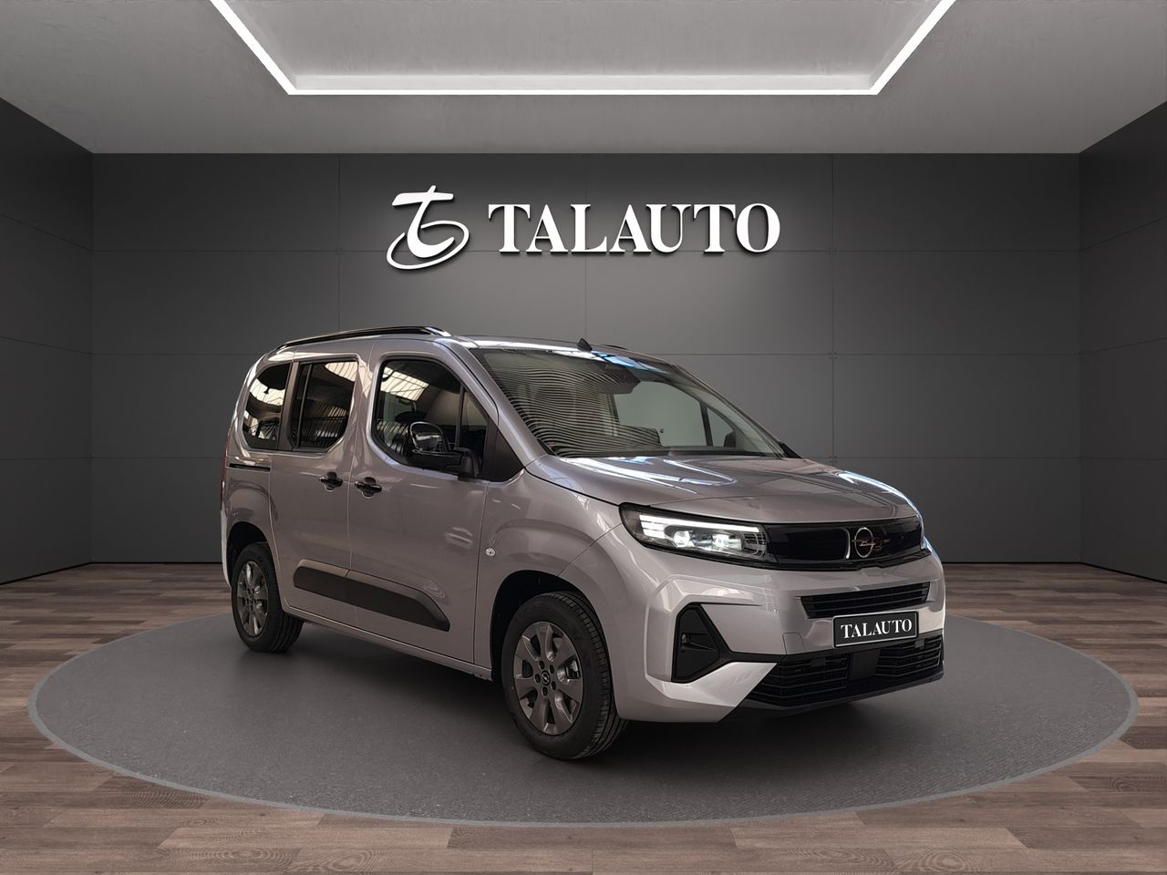 Opel Combo Cargo 100 Cv 1.5 Td S/S MT6 €6.4 - Foto 8