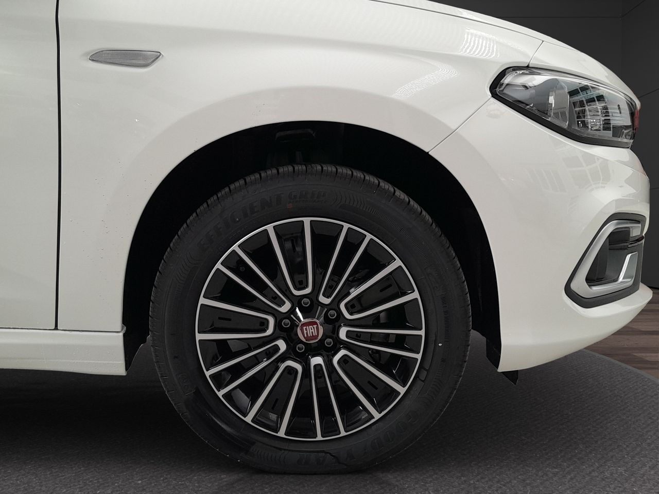 Fiat Tipo Sedán Diésel MT 1.6 95kW (130CV) - Foto 9