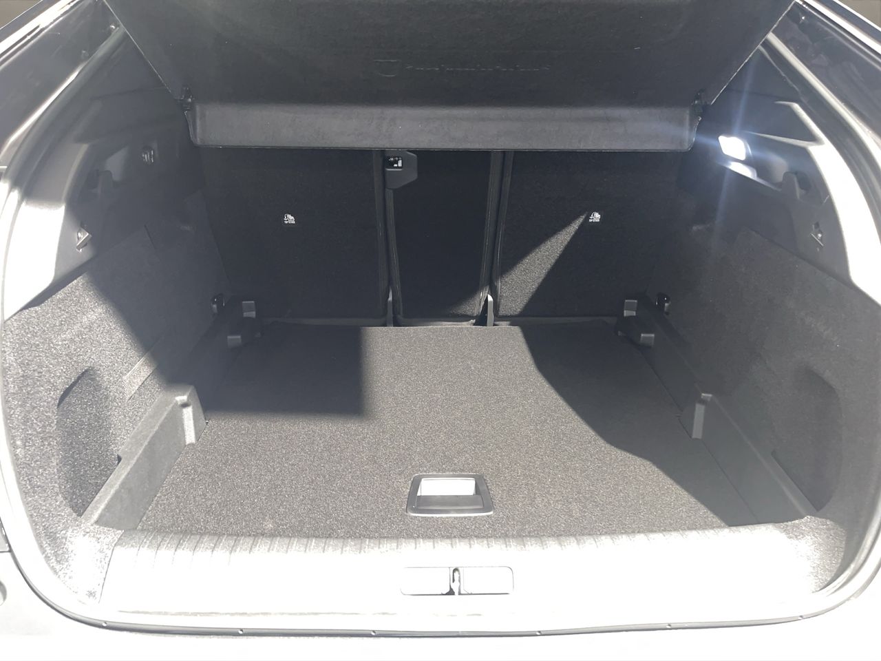 Peugeot 3008 Hybrid 1.2 100KW Allure eDCS6 - Foto 8