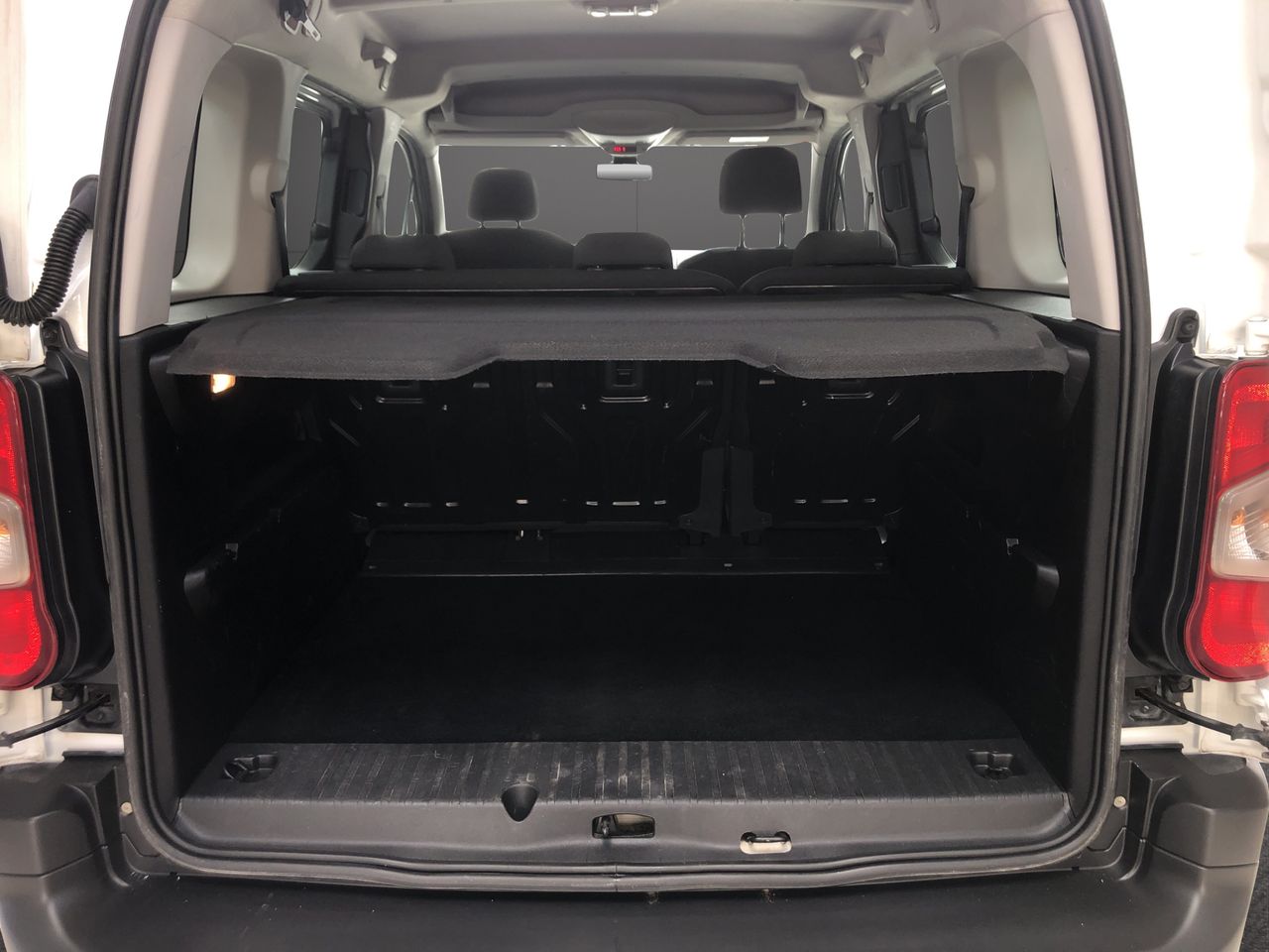 Peugeot Rifter Active Pack Standard BlueHDi 73kW - Foto 13