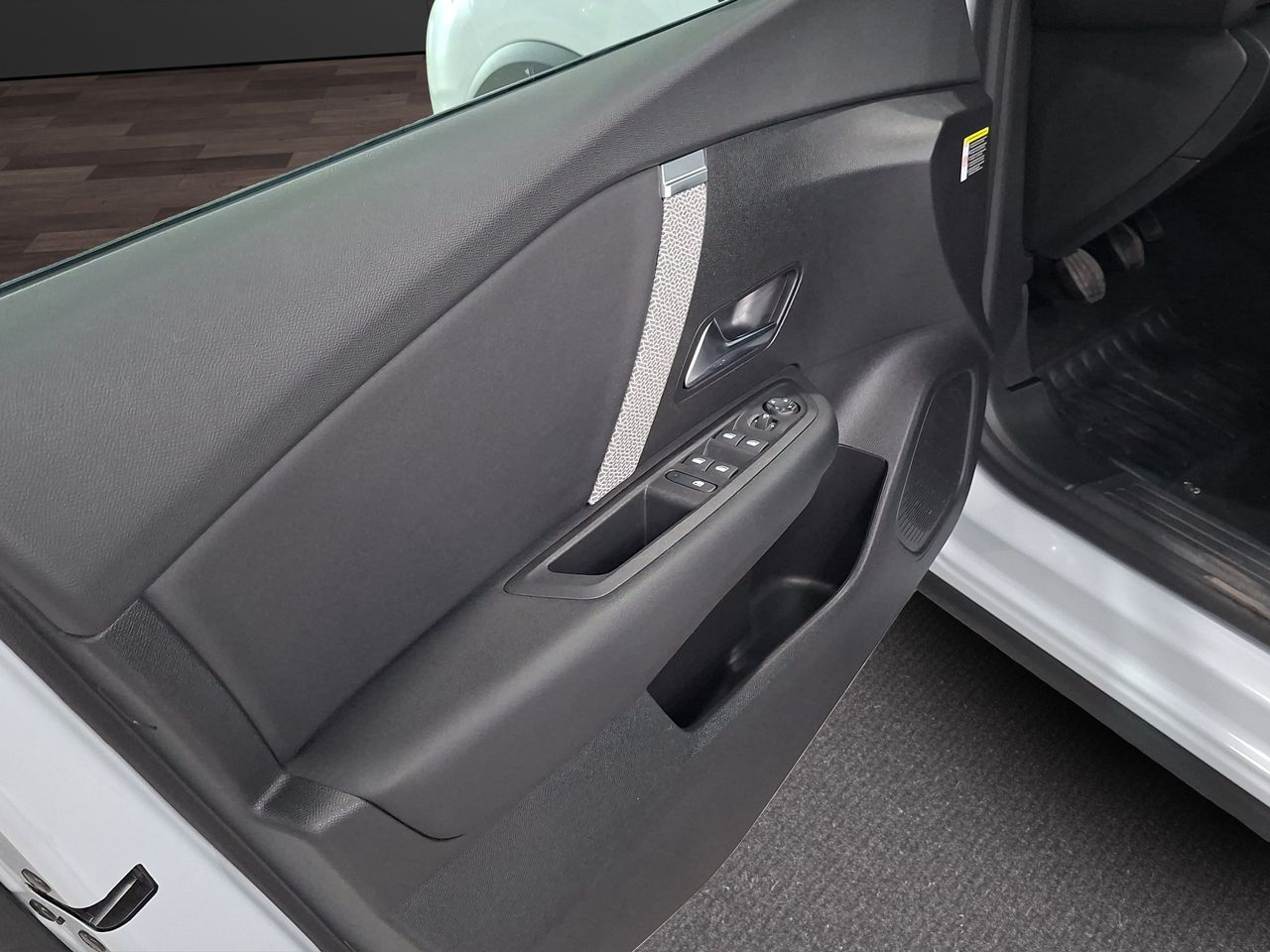 Citroën C4 PureTech 130 S&S 6v Plus - Foto 15