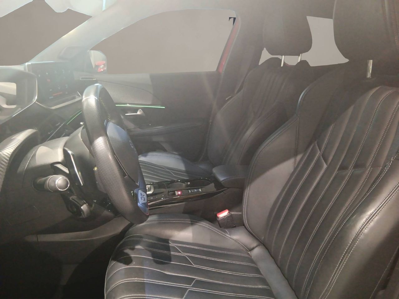 Peugeot 2008   BlueHDI 130 S&S EAT8 GT - Foto 14