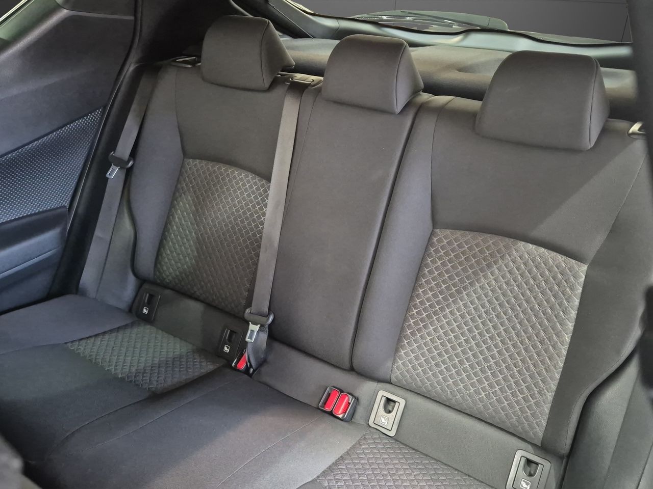 Toyota C-HR 1.8 125H Advance - Foto 12