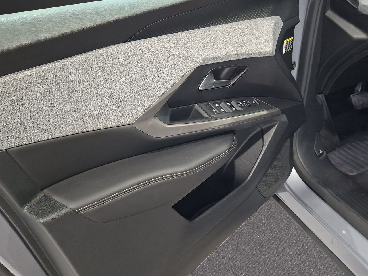 Peugeot 3008 Hybrid 1.2 100KW Allure eDCS6 - Foto 15