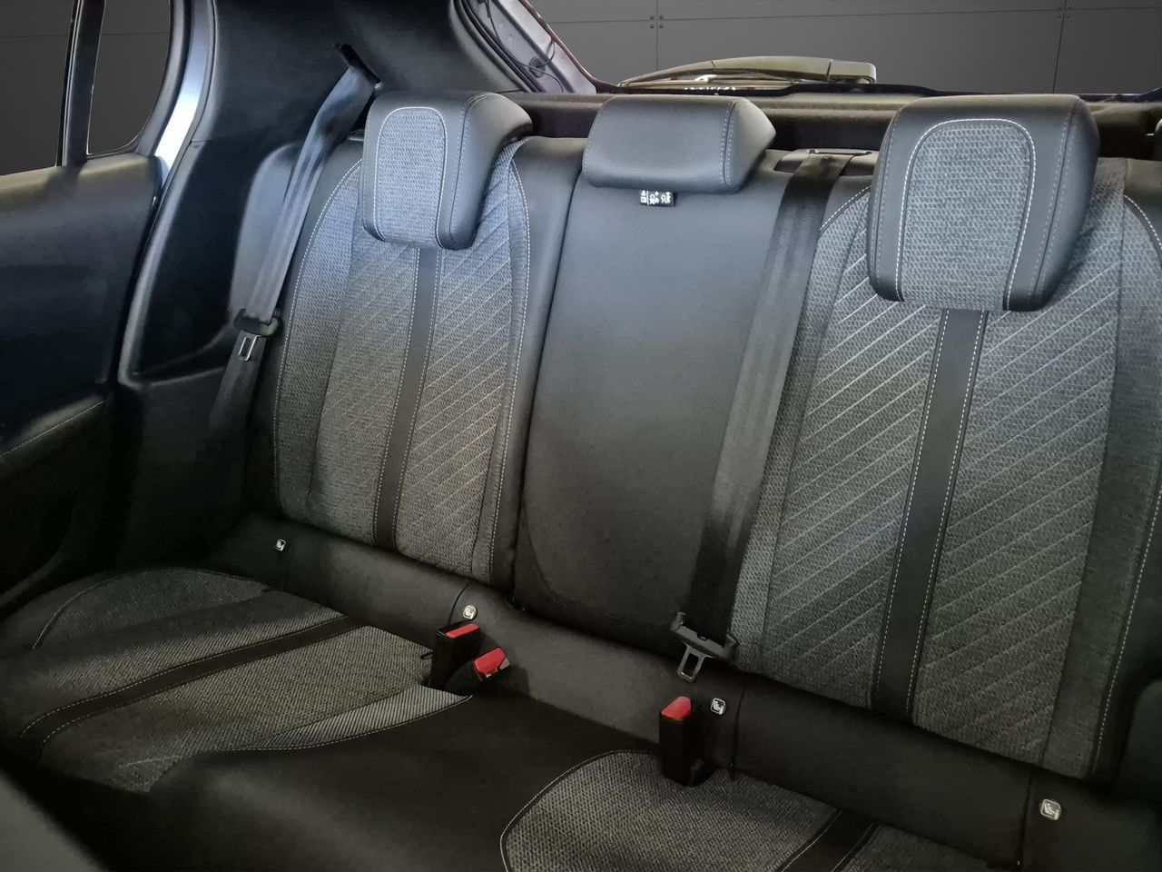 Peugeot 208 Allure Gasolina 100 S&S 6 Vel. MAN - Foto 20