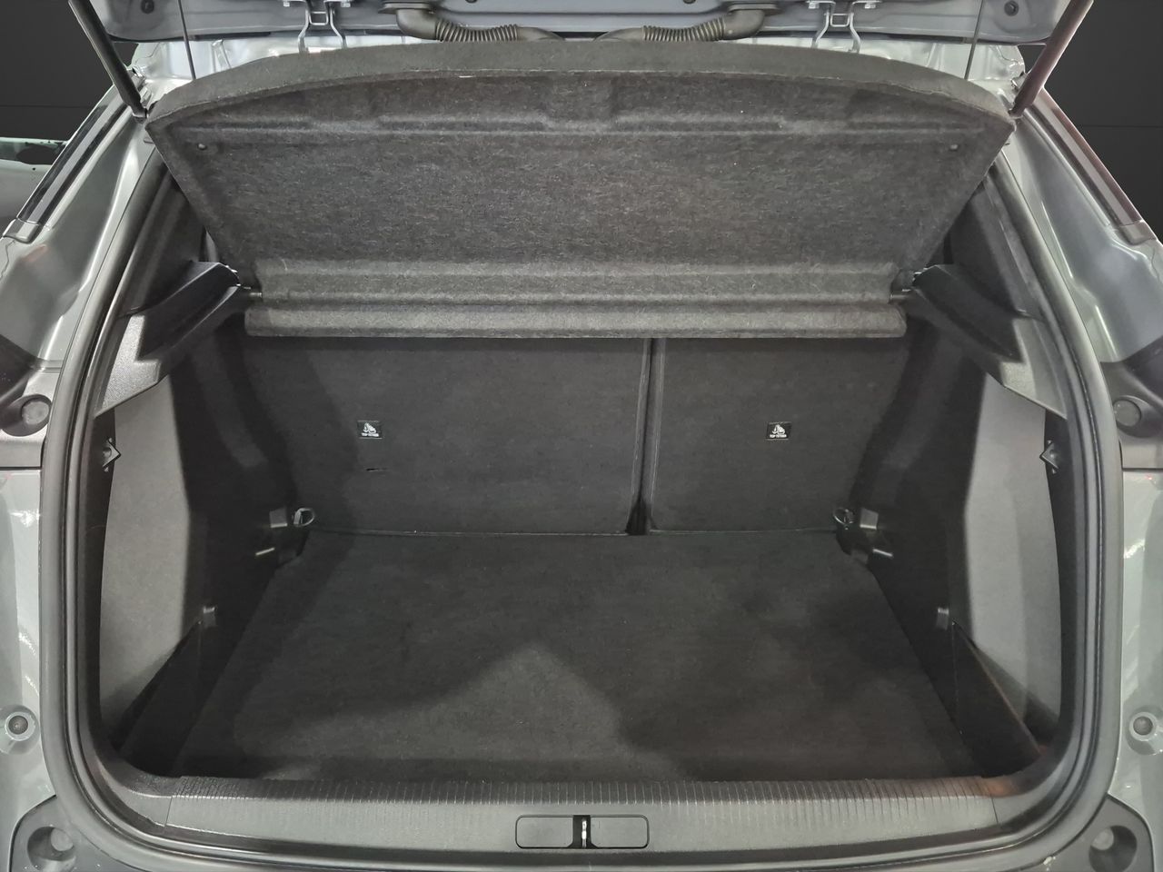 Peugeot 2008 Allure Gasolina 100 S&S 6 Vel. MAN - Foto 13