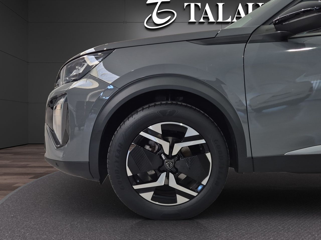 Peugeot 2008 Allure Gasolina 100 S&S 6 Vel. MAN - Foto 9