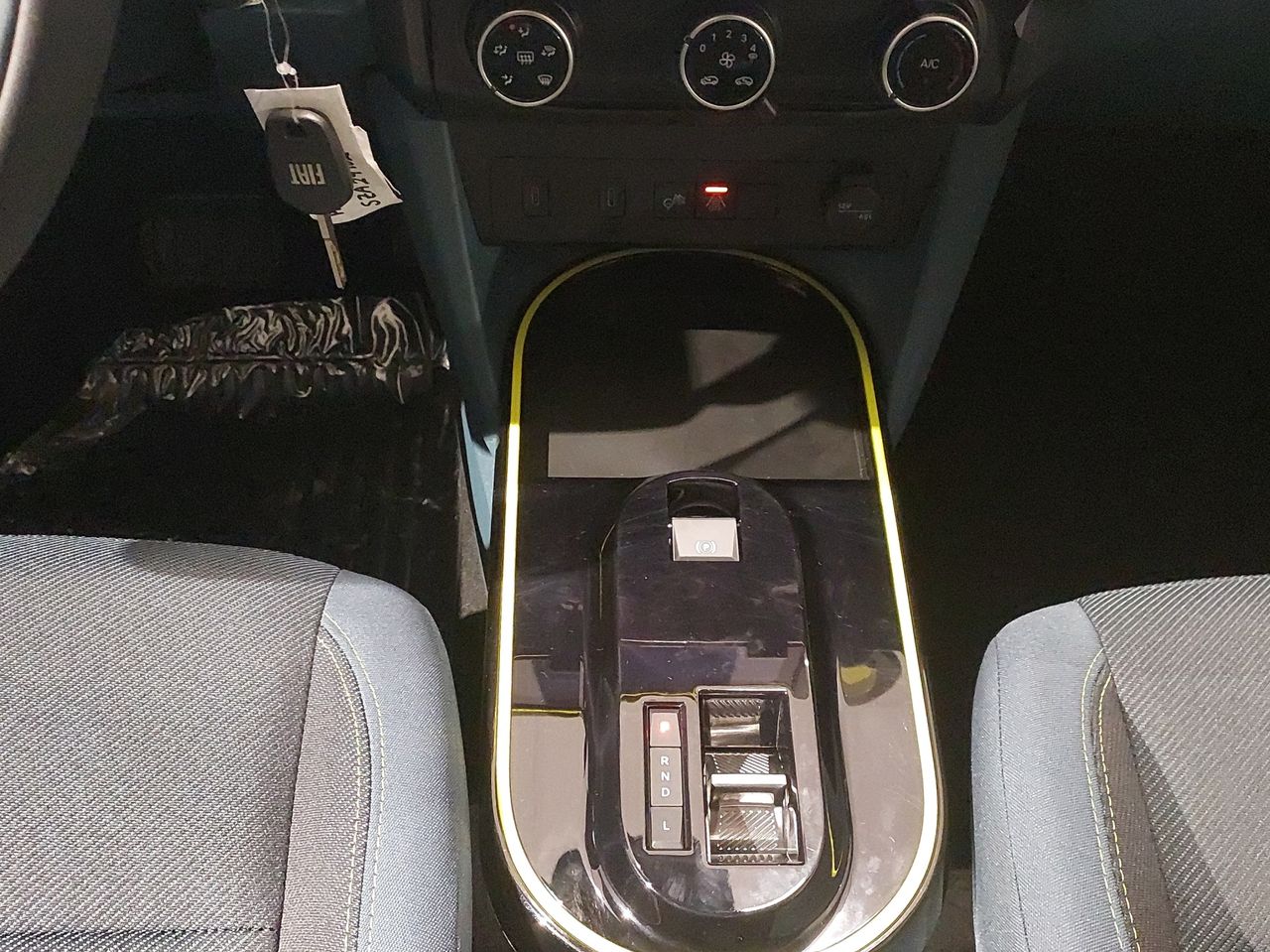 Fiat Grande Panda Icon MHEV 81kW (110cv) - Foto 14