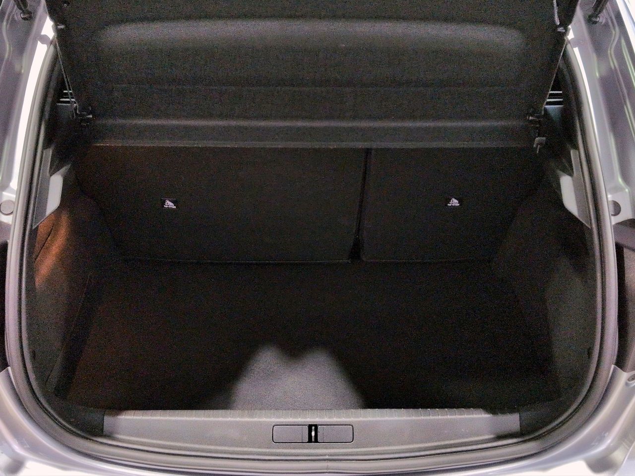 Peugeot 208 BlueHDi 73kW (100CV) Allure - Foto 13