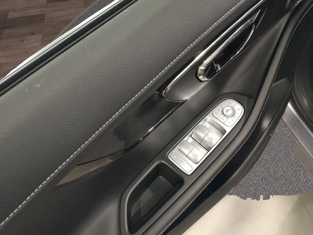 Omoda 5 MY25 - Premium 1.6 TGDI 108kW (145cv) - Foto 16