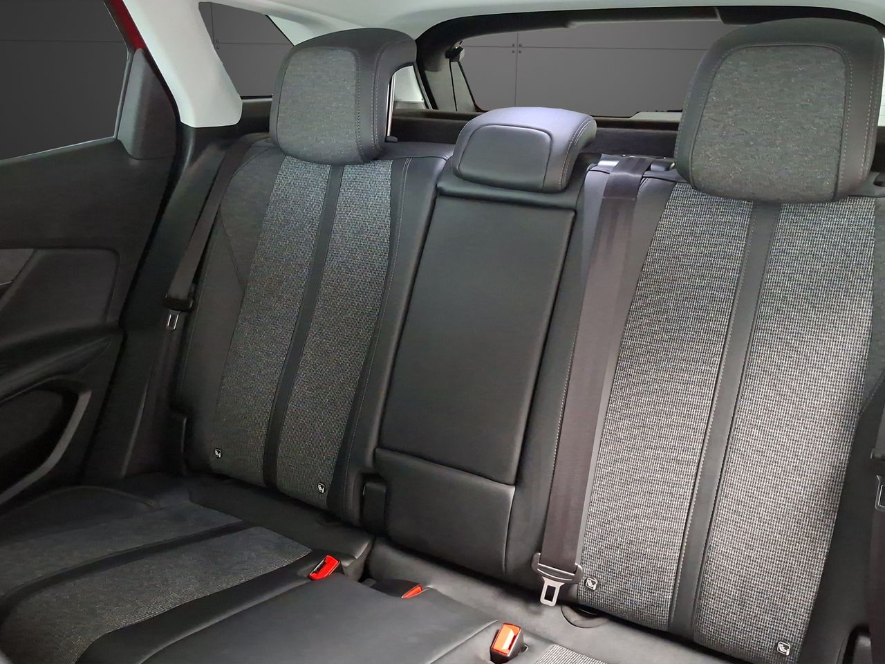 Peugeot 3008 1.2 PURETECH 96KW (130CV) ALLURE S&S - Foto 12