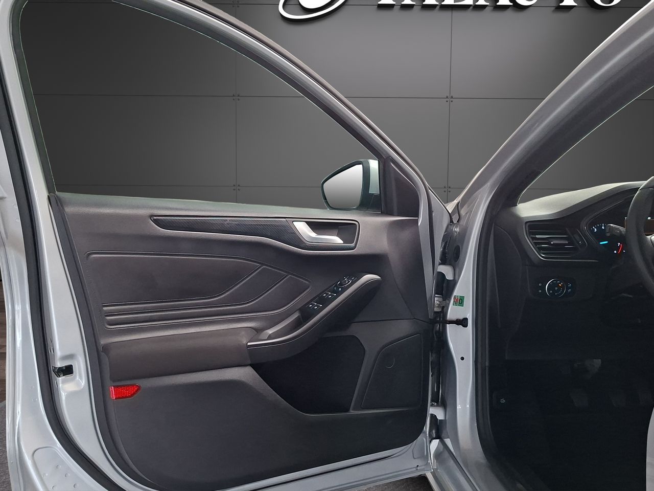 Ford Focus 1.0 Ecoboost MHEV 92kW ST-Line - Foto 22